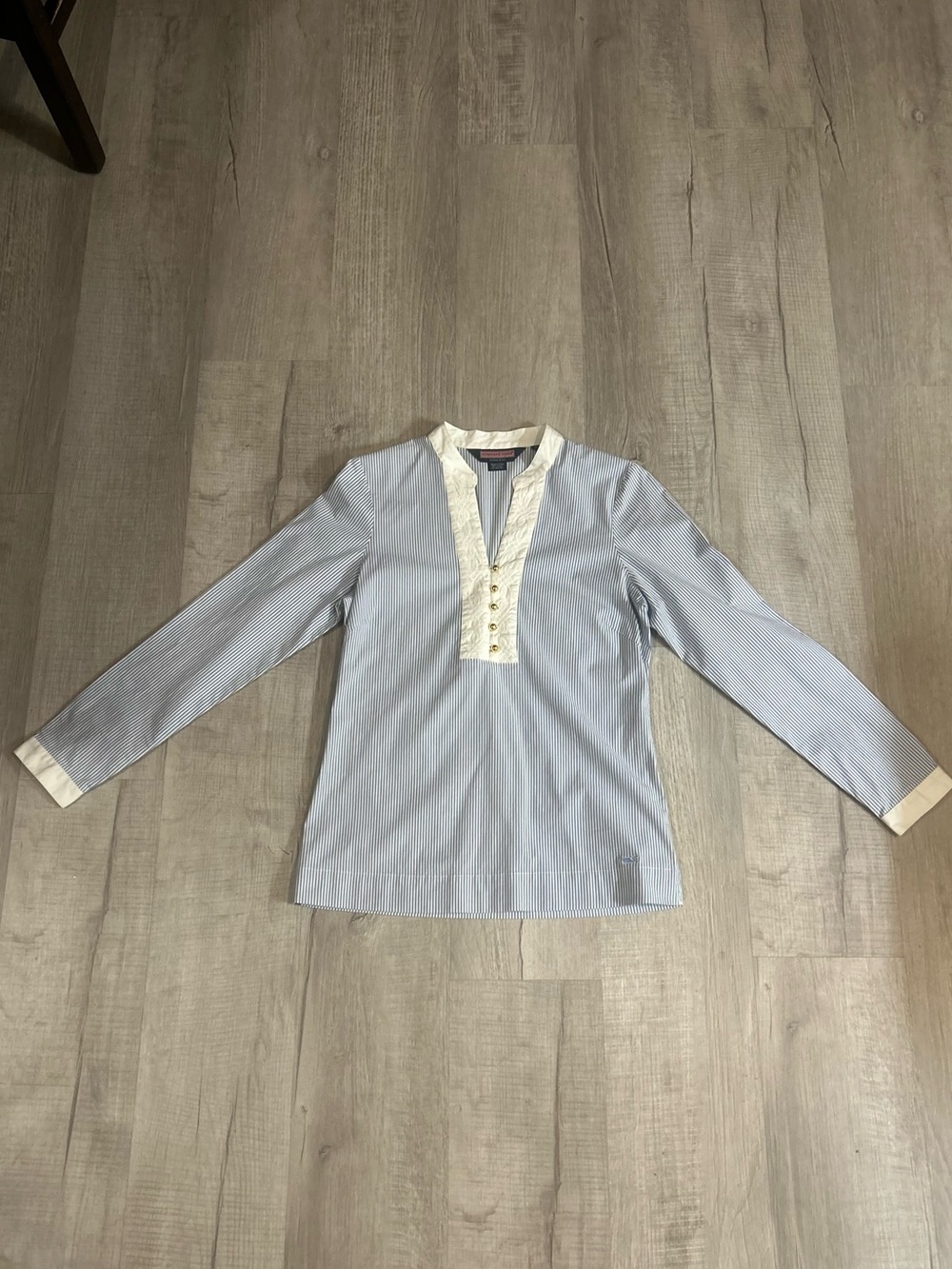 Vineyard Vines Women’s Blue Stripe Embroidered Tunic Top
